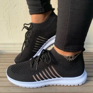 Women Breathable Lace-up Front Running Shoes, Sporty Outdoor Sneakers US 9.5
